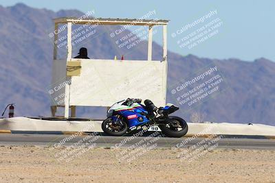 media/Oct-20-2024-CVMA (Sun) [[d4a3dff211]]/Race 16-Formula Middleweight/